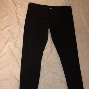 Lululemon Black Wunder Under Leggings